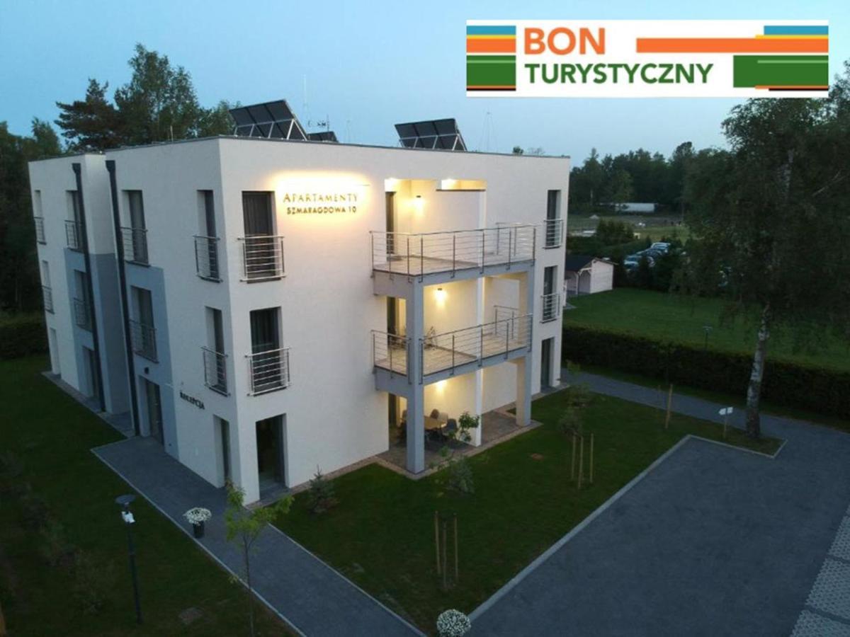 Apartamenty Szmaragdowa 10 ミエルノ エクステリア 写真