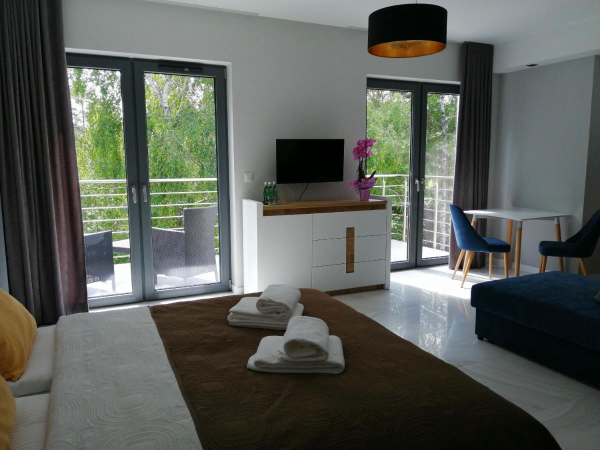 Apartamenty Szmaragdowa 10 ミエルノ エクステリア 写真